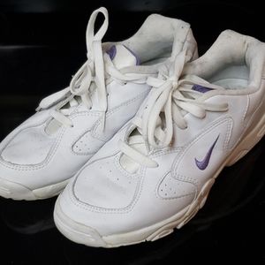 Nike tennis shoes